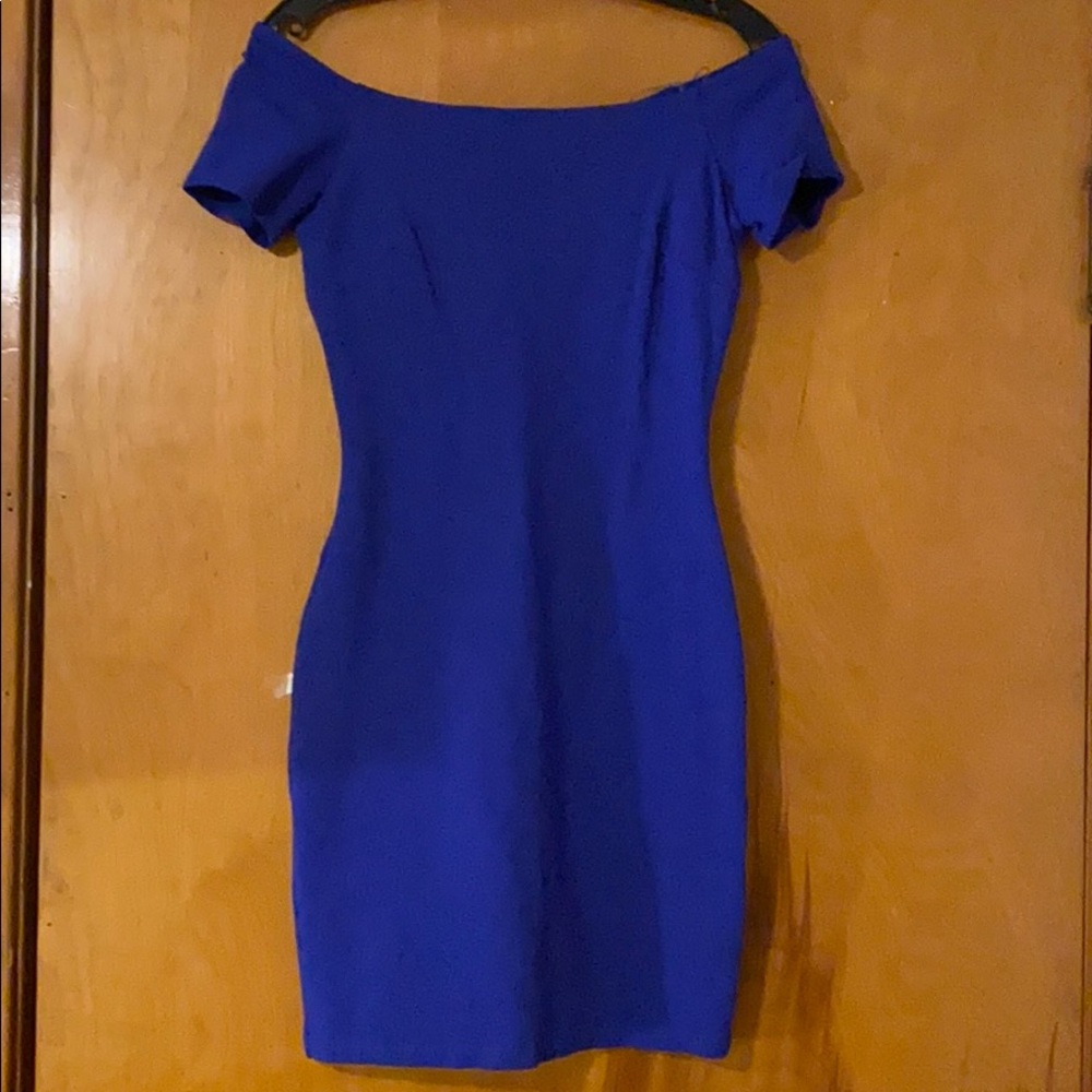 Off the shoulder blue body con dress